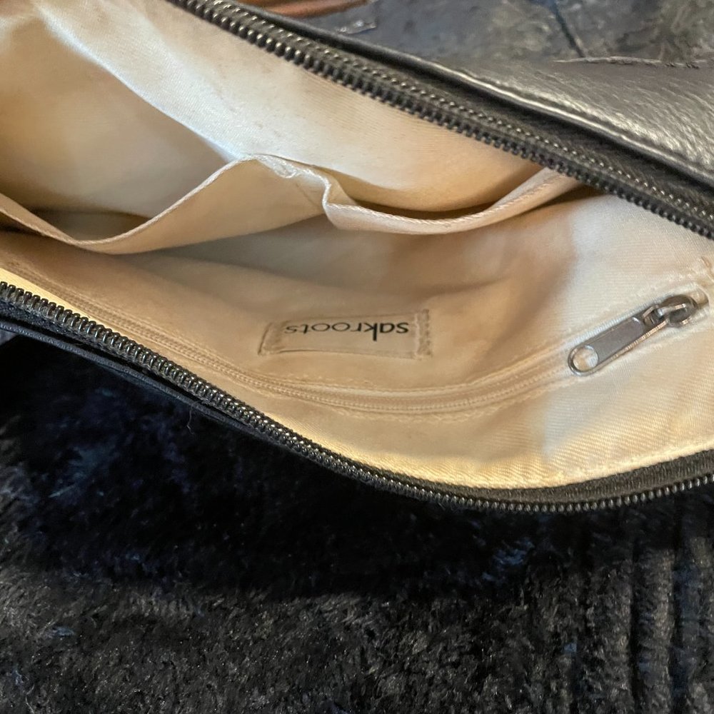 🎄10/$10🎄Sakroots Arcadia Recycled Crossbody - Picture 11 of 16